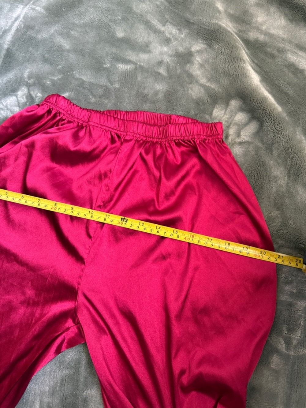 Silky red Lounge Pants - Picture 4 of 6